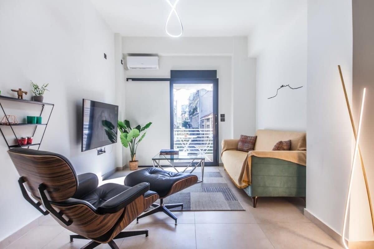 Beautiful Elegant Apartment Next To Monastiraki Athènes Extérieur photo