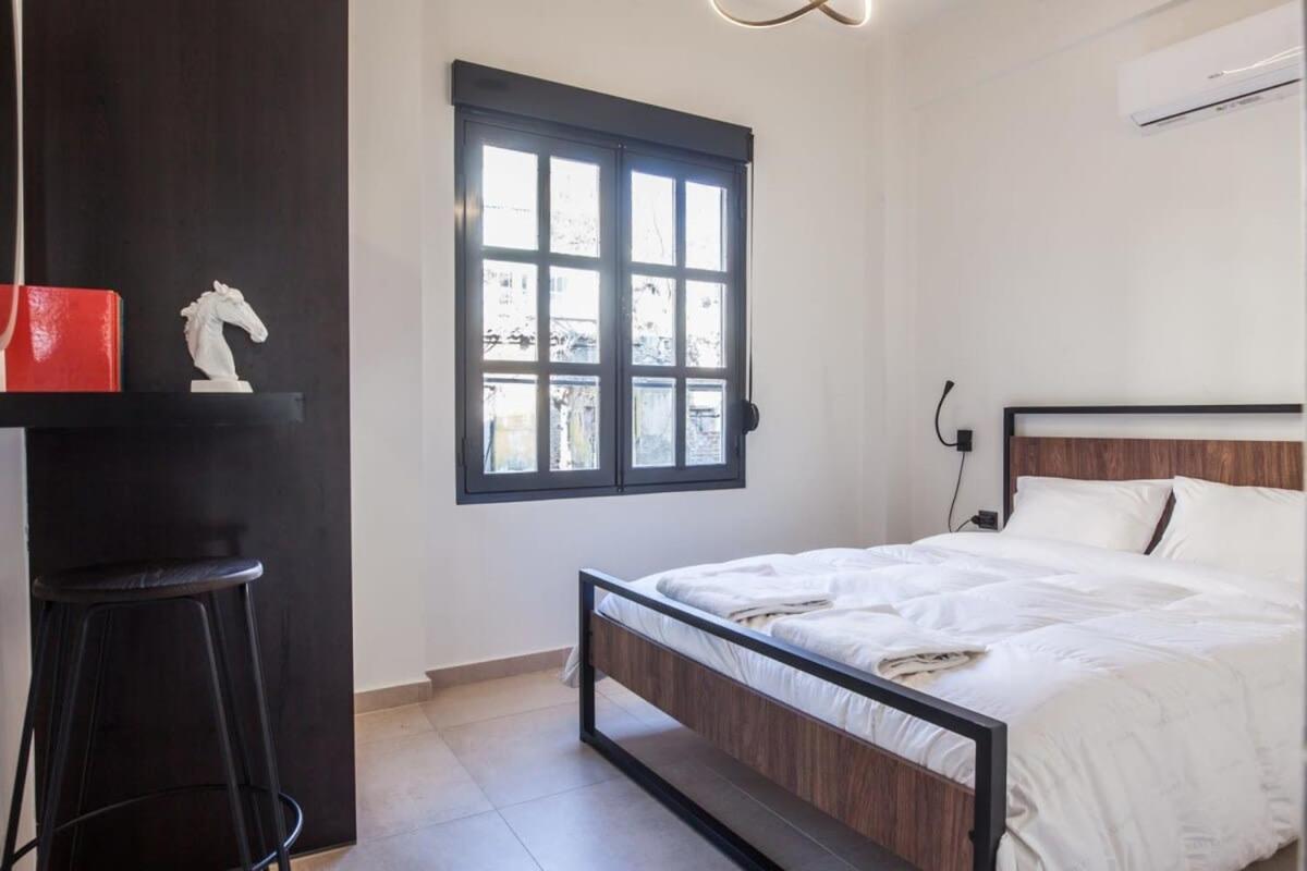 Beautiful Elegant Apartment Next To Monastiraki Athènes Extérieur photo